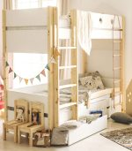 Pat supraetajat cu sertare