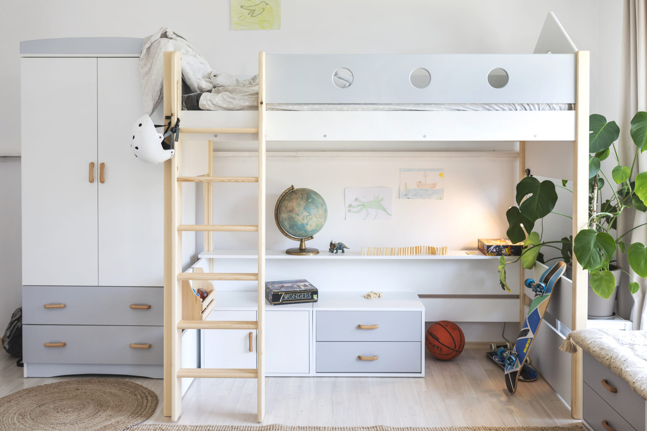 модул 1 и 2 сиво и бяло дръжки масив